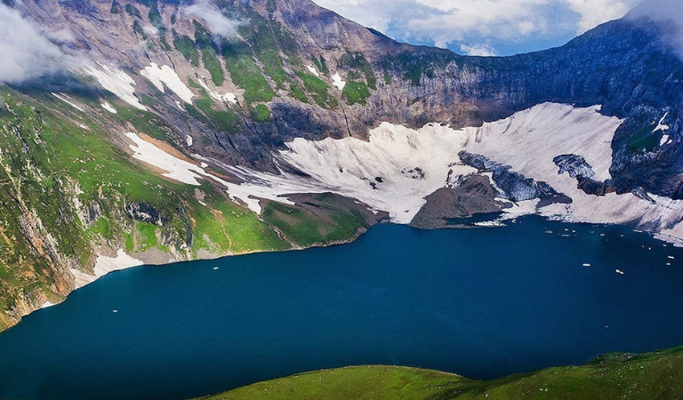 Top 5 Hidden Waterfalls of Neelum Valley You Must Visit